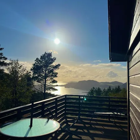 Panoramic View - Near Pulpit Rock *